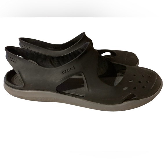 CROCS Sandals The Swiftwater Wave Slip On Water Shoe Black Size 6 - Picture 1 of 6